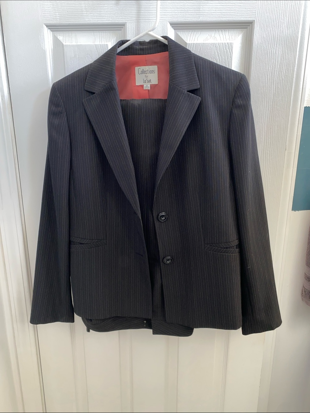 Le Suit Men's Charcoal Pinstripe Blazer with Coral Lining